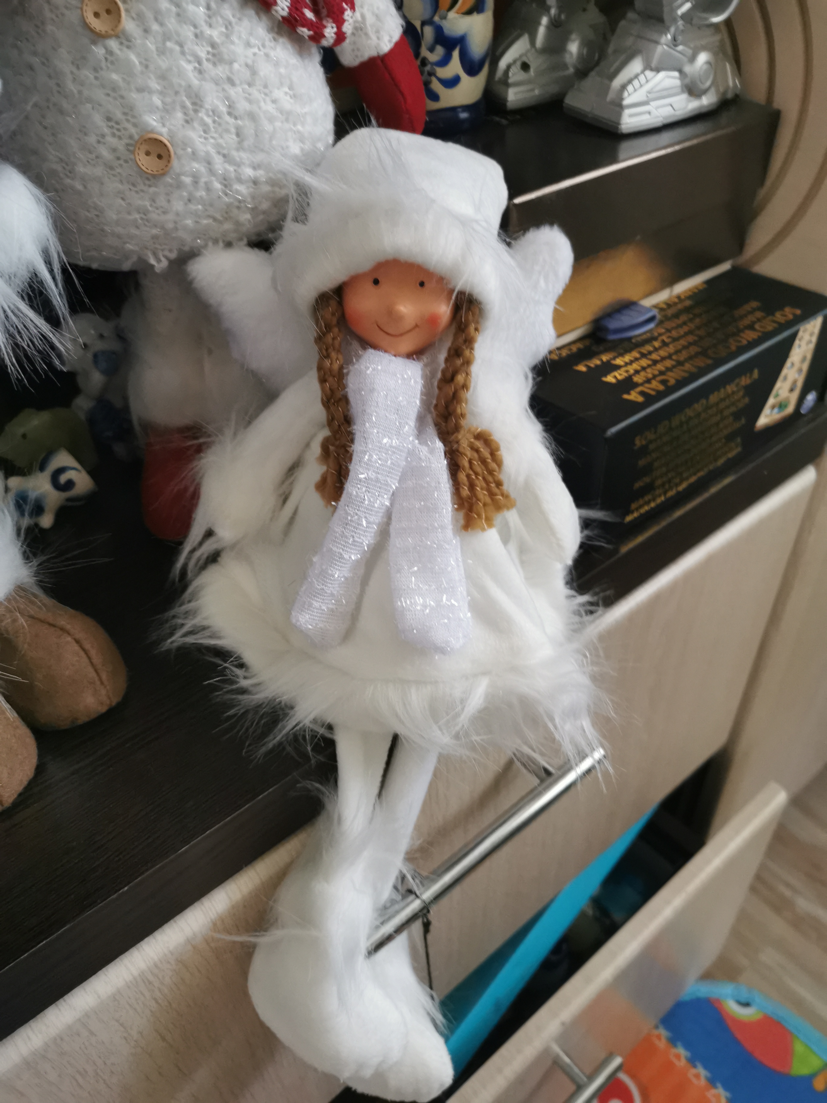 Фотография покупателя товара Кукла интерьерная "Ангел-девочка в белой шубке, колпаке и шарфике" 47 см - Фото 1