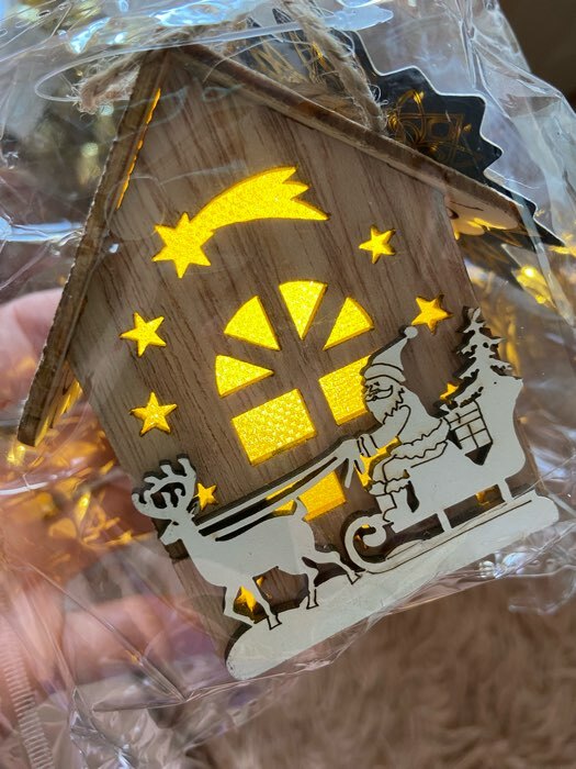 Фотография покупателя товара Ёлочная игрушка «Домик с оленями», 8×7×5.5 см, от батареек, свечение тёплое белое - Фото 5