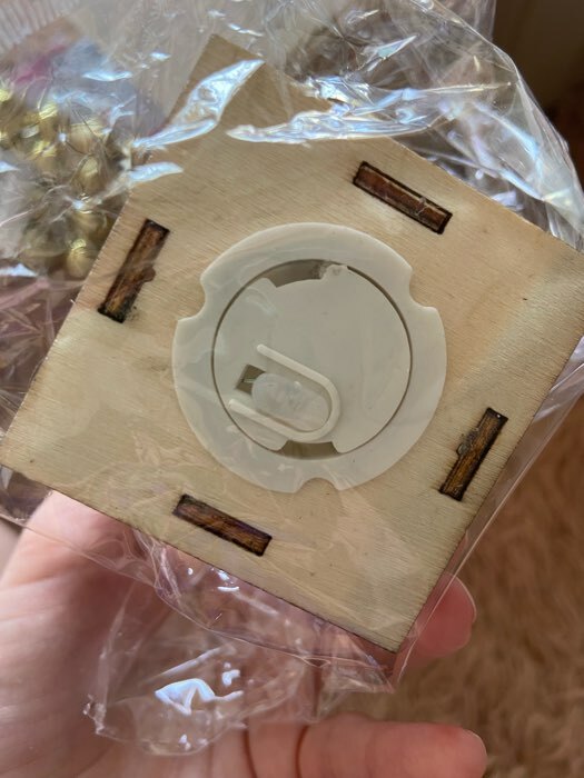 Фотография покупателя товара Ёлочная игрушка «Домик с Дедом Морозом и ёлкой», 7.5×6.5×6 см, от батареек, свечение тёплое белое - Фото 8