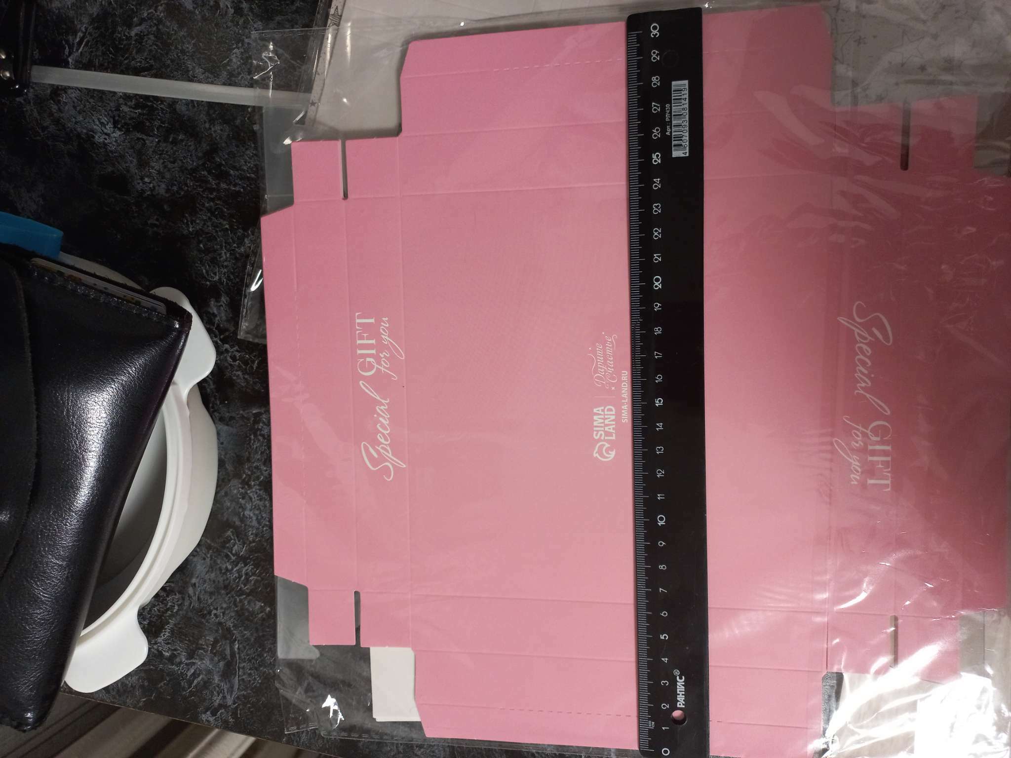 Фотография покупателя товара Коробка кондитерская для муссовых пирожных «Love», 17.8×17.8×6.5 см - Фото 18