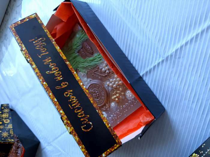 Фотография покупателя товара Коробка складная "Счастья в новом году!", 20 х 12 х 4 см