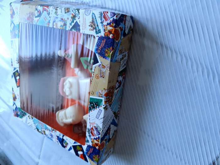 Фотография покупателя товара Коробка складная "Новогодний поп-арт", 20 х 20 х 4 см - Фото 5