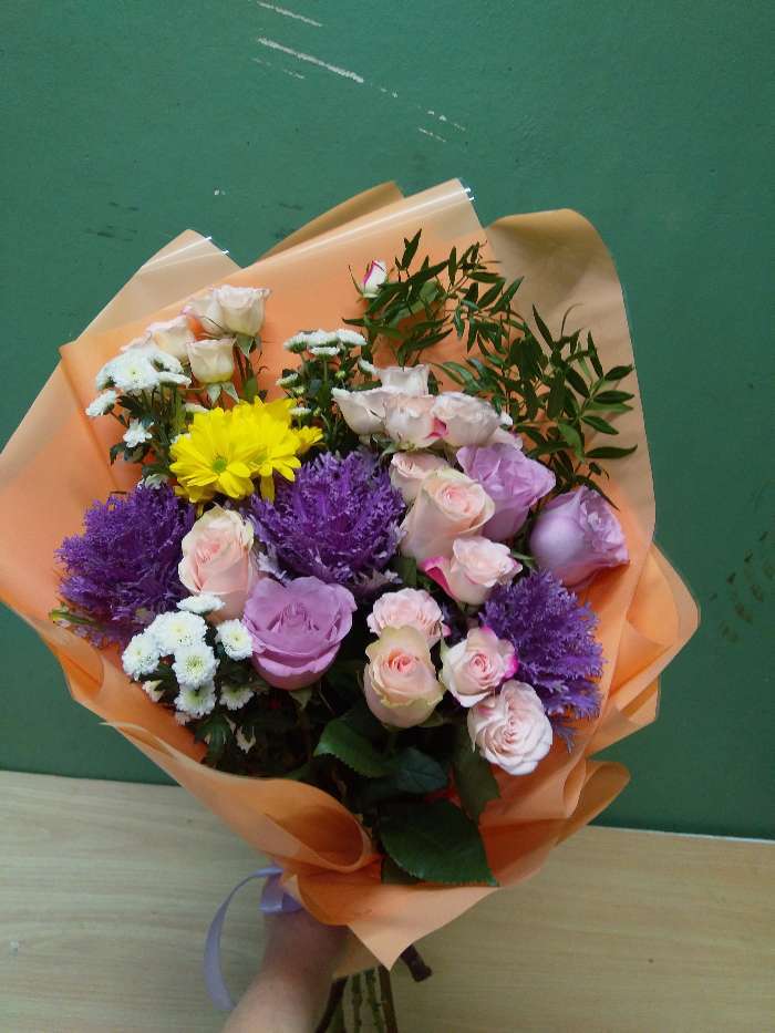 Фотография покупателя товара Пленка для цветов и подарков тонированный лак фисташковый 0.7 х 8.2 м, 40 мкм - Фото 7
