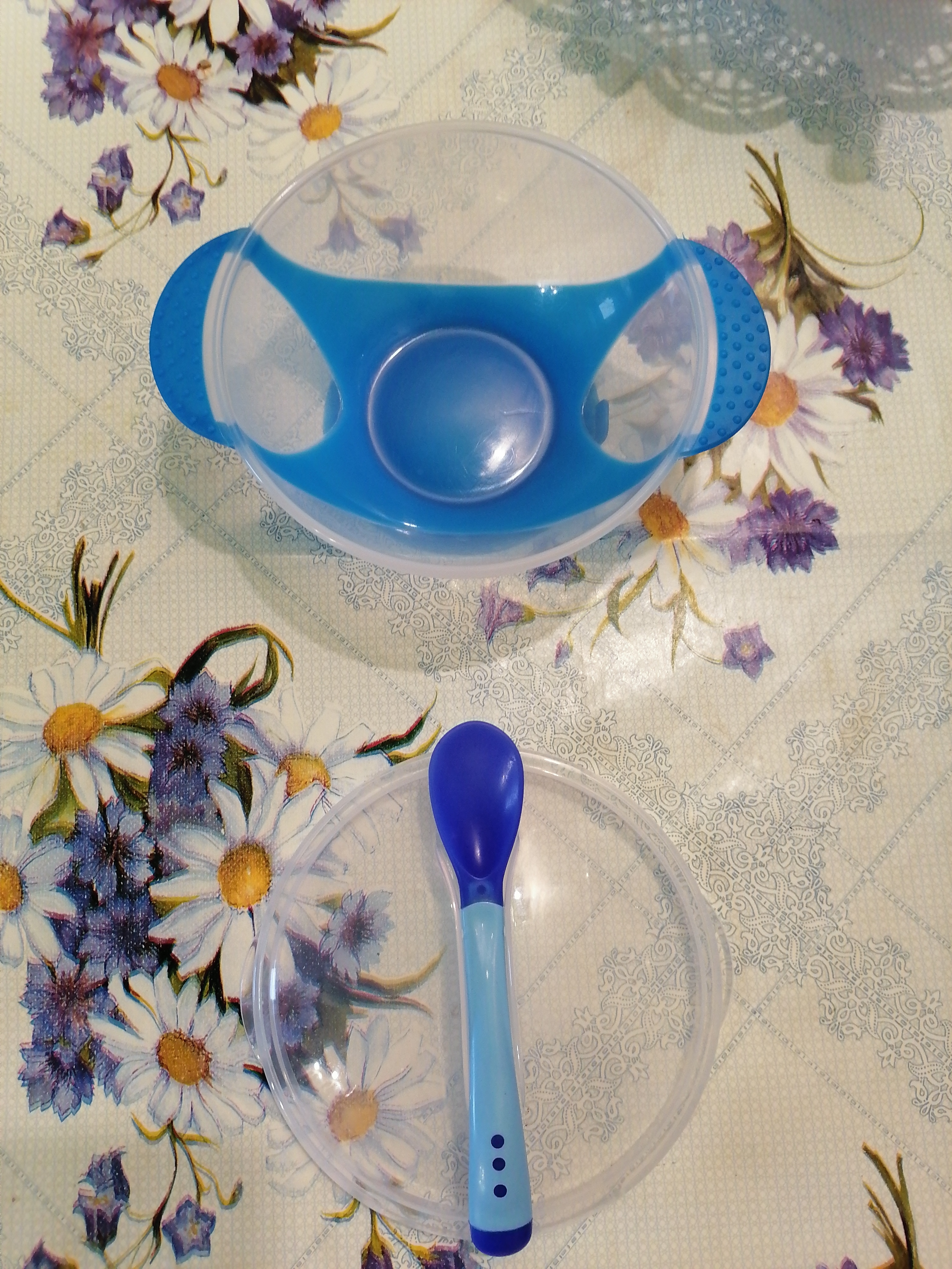 Фотография покупателя товара Набор для кормления, 3 предмета: тарелка на присоске 350 мл, крышка, термоложка, цвет синий - Фото 3