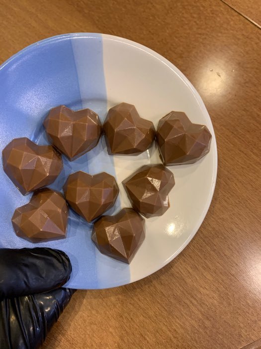 Фотография покупателя товара Форма для шоколада и конфет пластиковая «Конфеты Граненое Сердце», цвет прозрачный - Фото 5