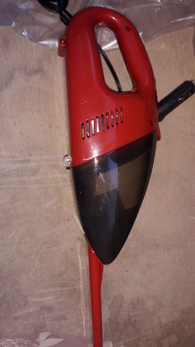 Фотография покупателя товара Пылесос Nova Bright, для сухой и влажной уборки, 60 Вт, 12 В, красный - Фото 4