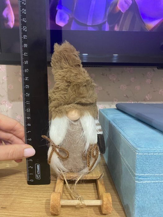 Фотография покупателя товара Кукла интерьерная текстильная «Бабуся в меховом колпаке на санках», 22.5 см - Фото 1