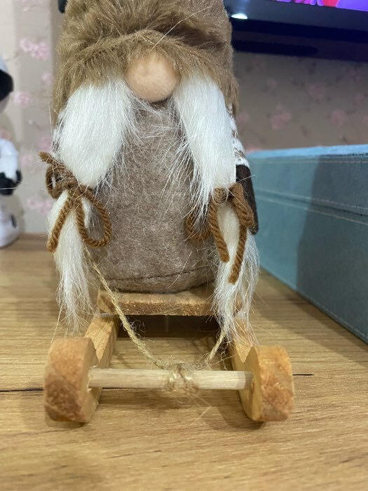 Фотография покупателя товара Кукла интерьерная текстильная «Бабуся в меховом колпаке на санках», 22.5 см - Фото 3