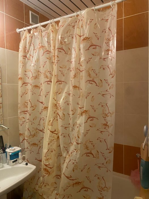 Фотография покупателя товара Штора для ванной «Дельфины», 180×180 см, полиэтилен, цвет бежевый - Фото 1