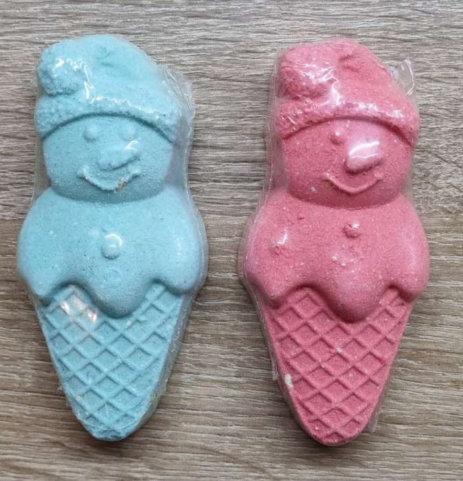 Фотография покупателя товара Бомбочка для ванн «Снеговик» с ароматом лаванды, 55 г - Фото 3