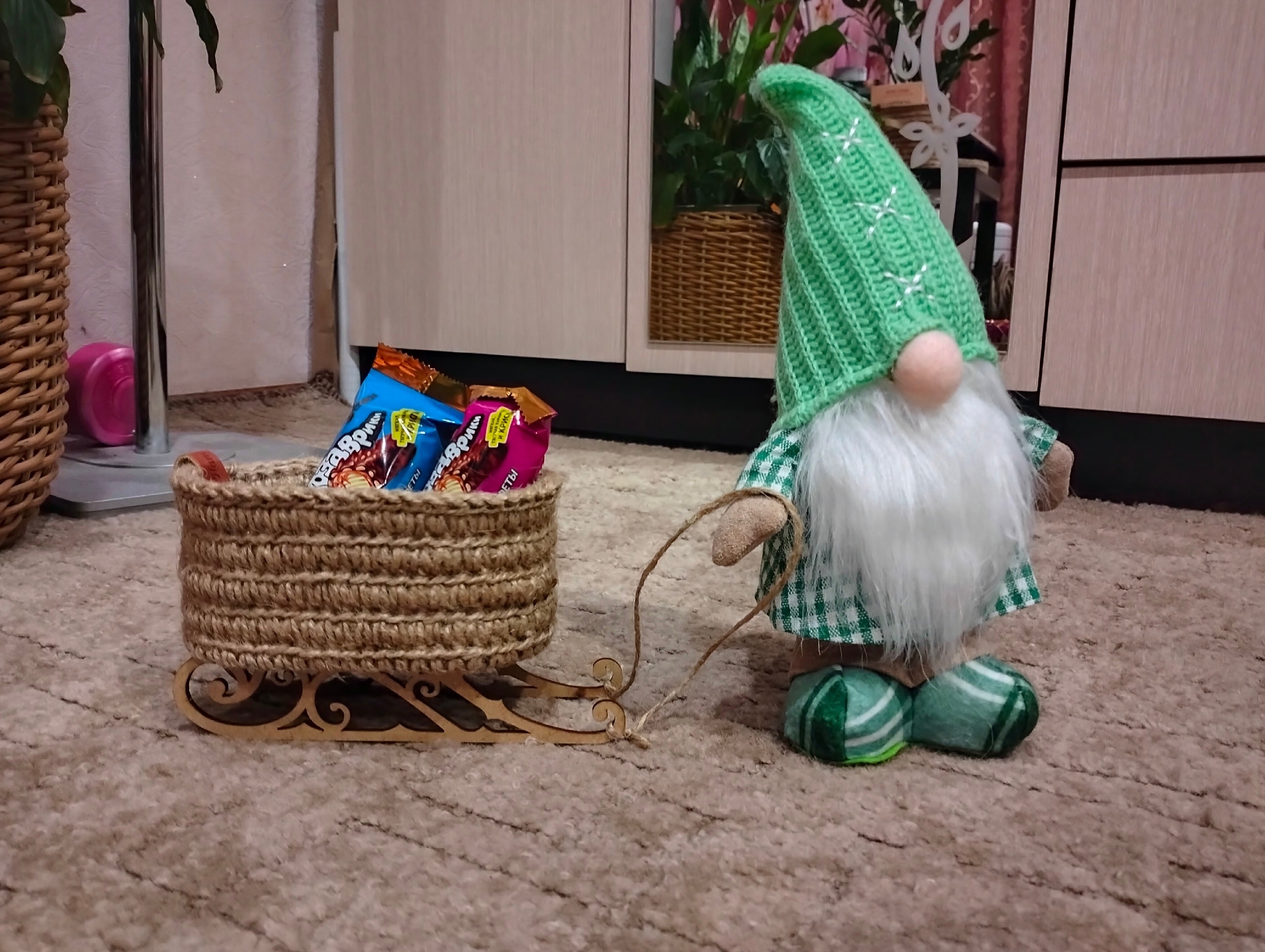 Фотография покупателя товара Заготовка для вязания "Сани. Вид 4" набор 3 детали донышко 13х7 см - Фото 1