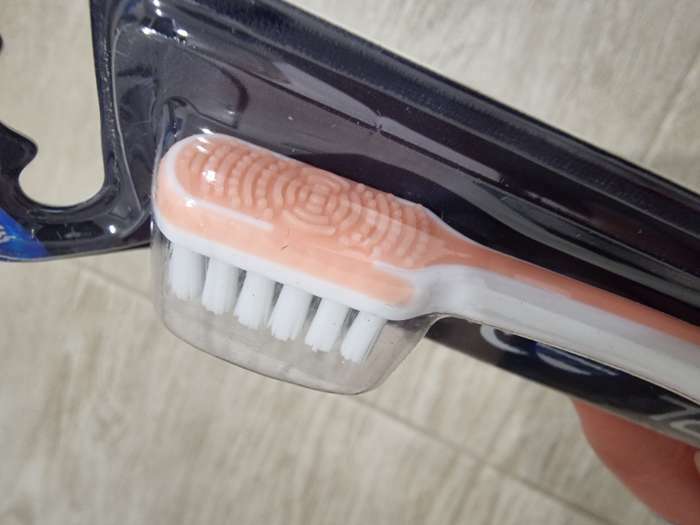 Фотография покупателя товара Зубная щётка D.I.E.S. Pearl, средняя жесткость