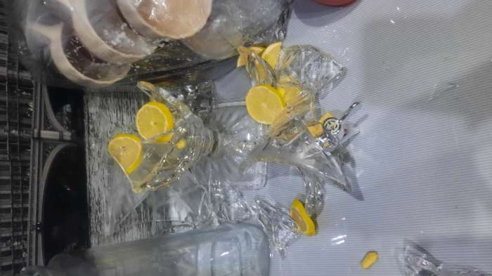 Фотография покупателя товара Диспенсер для напитков стеклянный Magistro «Сияние», 2,7 л, 17×50 см - Фото 1