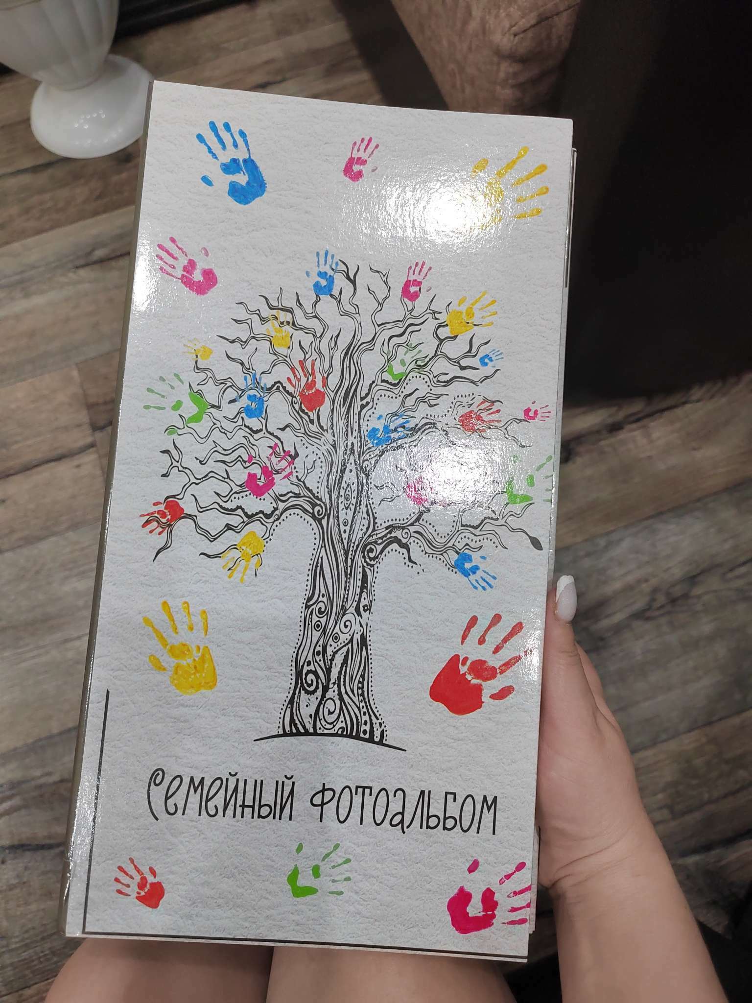 Фотография покупателя товара Фотоальбом на 300 фото 10×15 см «Семейный фотоальбом» - Фото 4