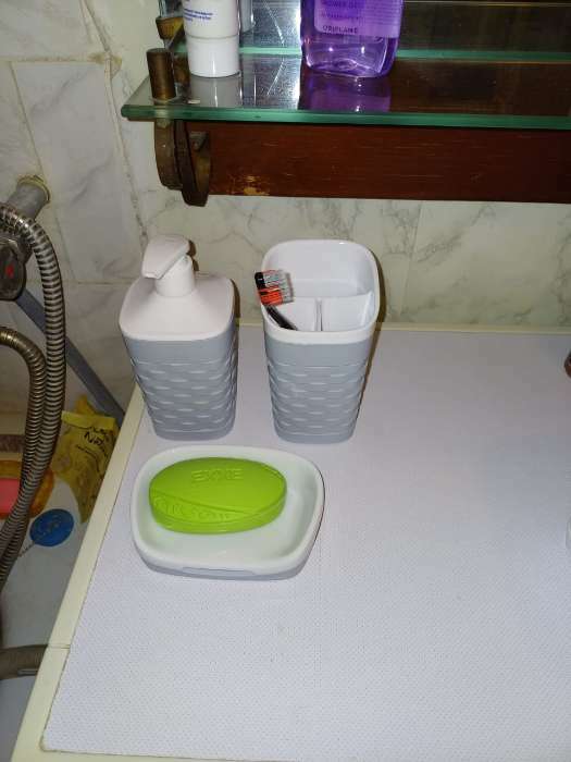 Фотография покупателя товара Набор для ванной комнаты REEF, 4 предмета (дозатор, мыльница, стакан, корзинка), цвет МИКС - Фото 1