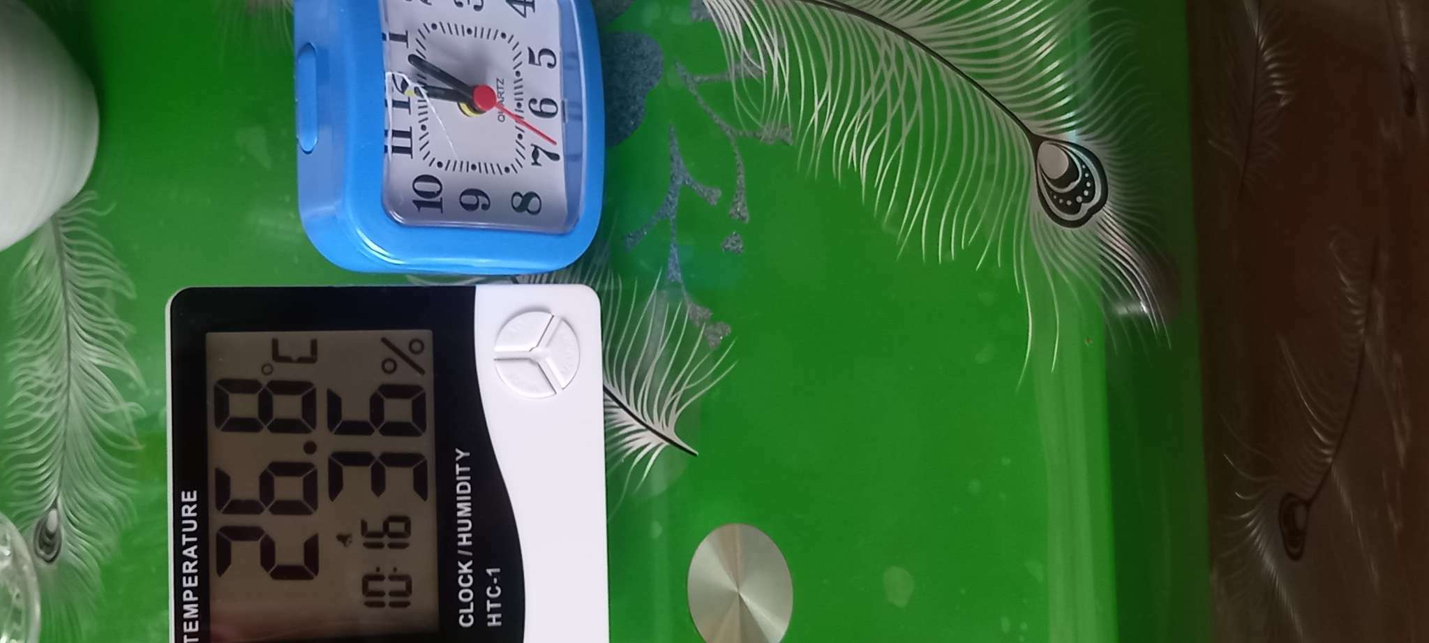 Фотография покупателя товара Часы - будильник электронные "Бируни" настольные с термометром, гигрометром, 10 х 10 см - Фото 2