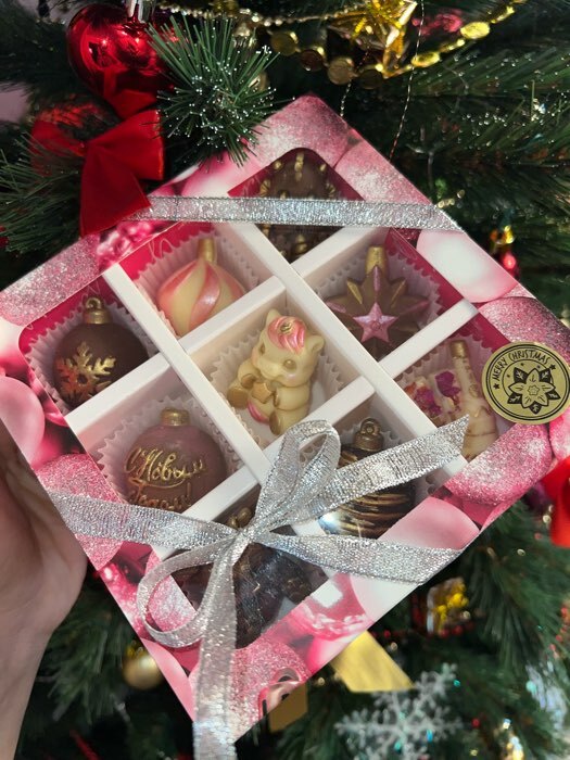 Фотография покупателя товара Коробка под 9 конфет с ячейками «Уютных моментов» 14,5 х 14,5 х 3,5 см - Фото 4