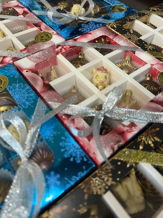 Фотография покупателя товара Коробка под 9 конфет с ячейками «Уютных моментов» 14,5 х 14,5 х 3,5 см - Фото 7