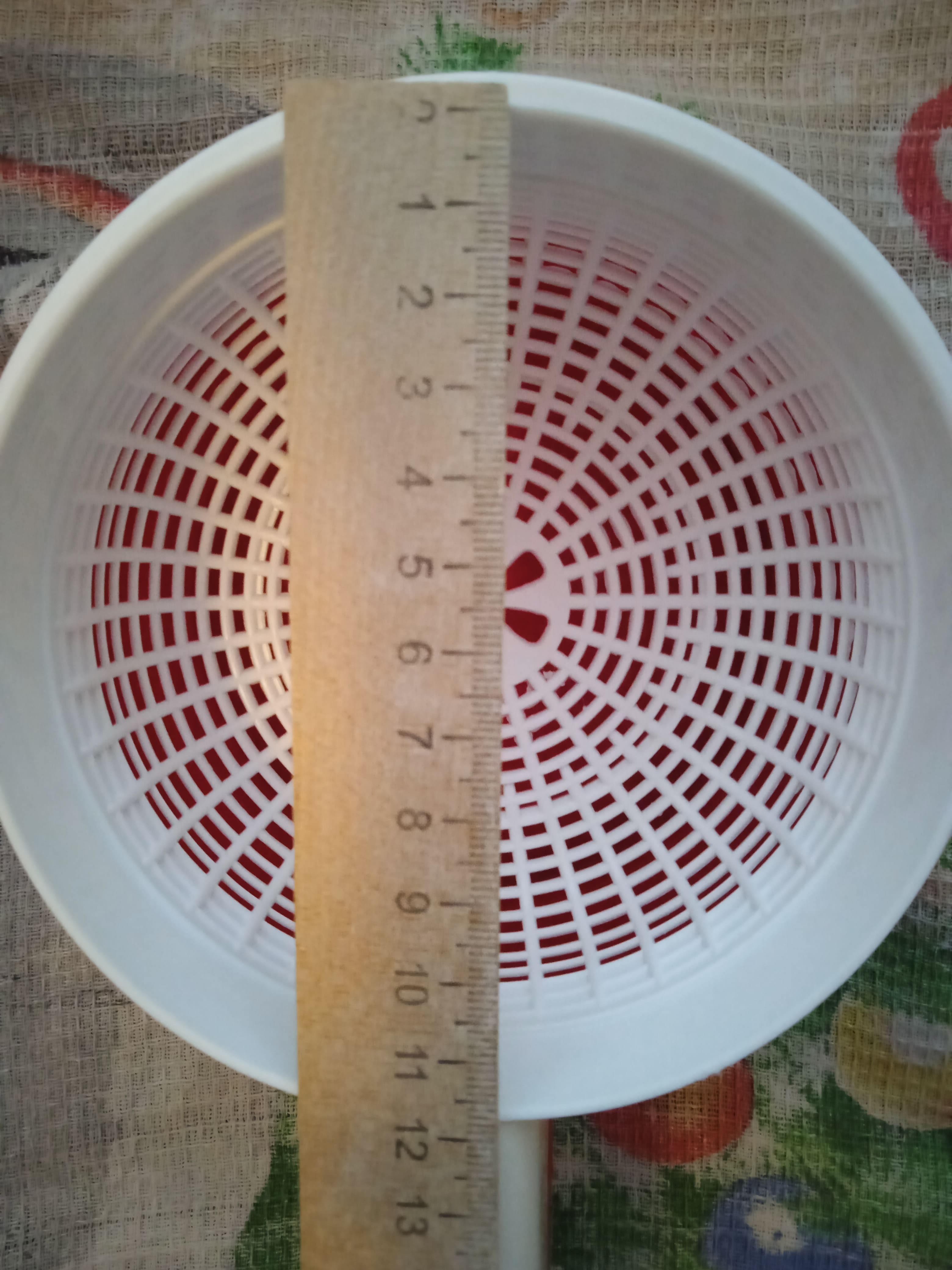 Фотография покупателя товара Сыродельница «Мини», d=12 см, внешний d=14 см, цвет красный - Фото 5