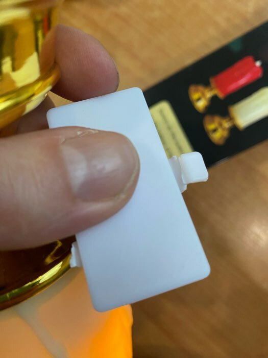 Фотография покупателя товара Светодиодная свеча в подсвечнике RISALUX с эффектом живого пламени, LED-ночник, от батареек 2×ААА, золото, 7×7×14.5 см - Фото 2