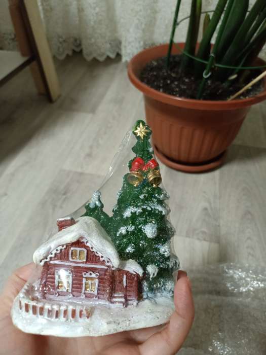 Фотография покупателя товара Свеча декоративная "Зимний праздник", 8х11,5х13,5 см