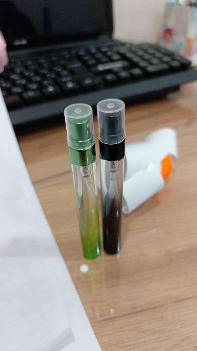 Фотография покупателя товара Флакон стеклянный для парфюма «Амбре», с распылителем, 10 мл, цвет МИКС
