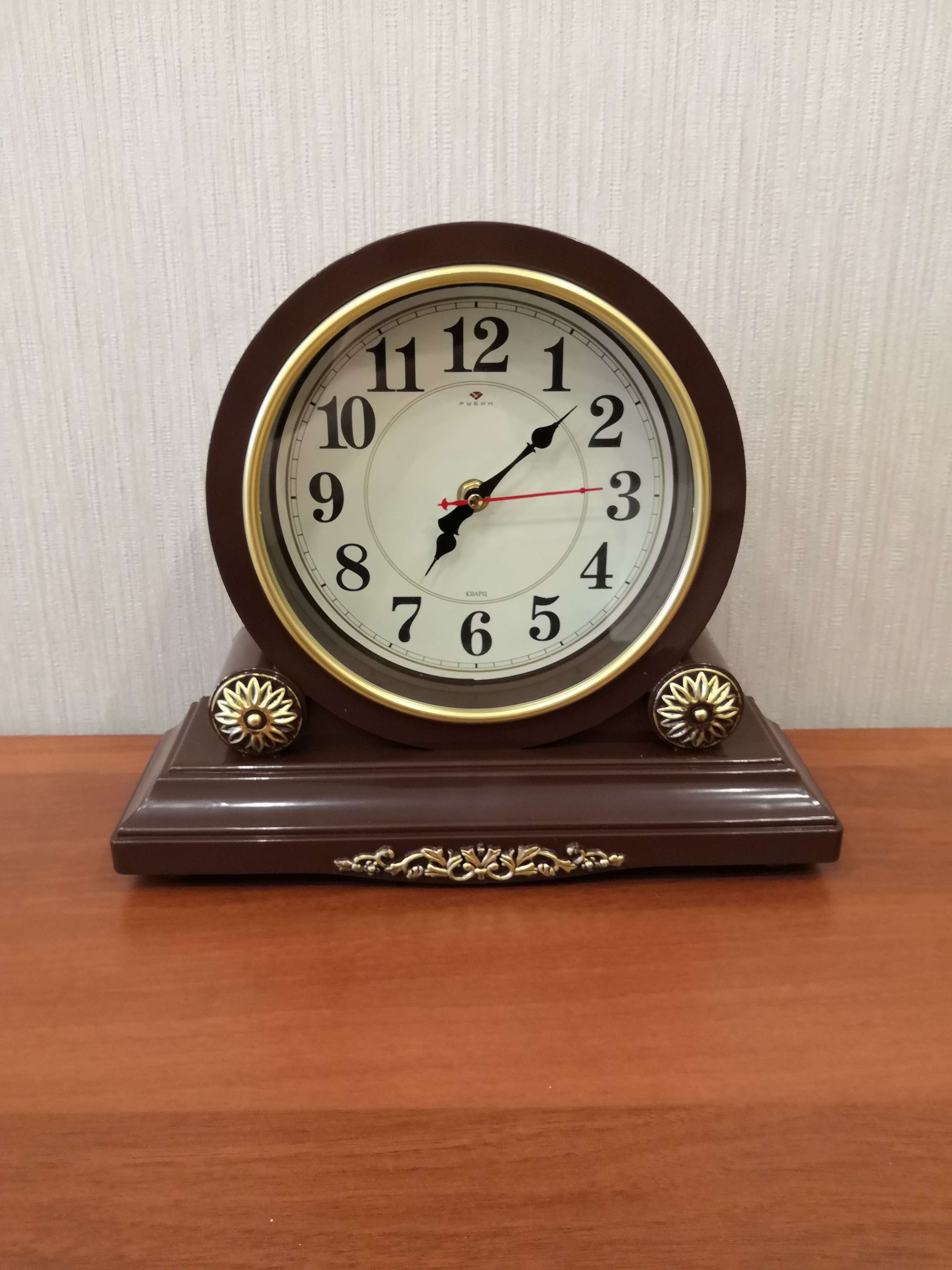 Фотография покупателя товара Часы настольные "Берта", бесшумные, 30 х 26 см, d-16.5 см, корпус коричневый с золотом - Фото 1