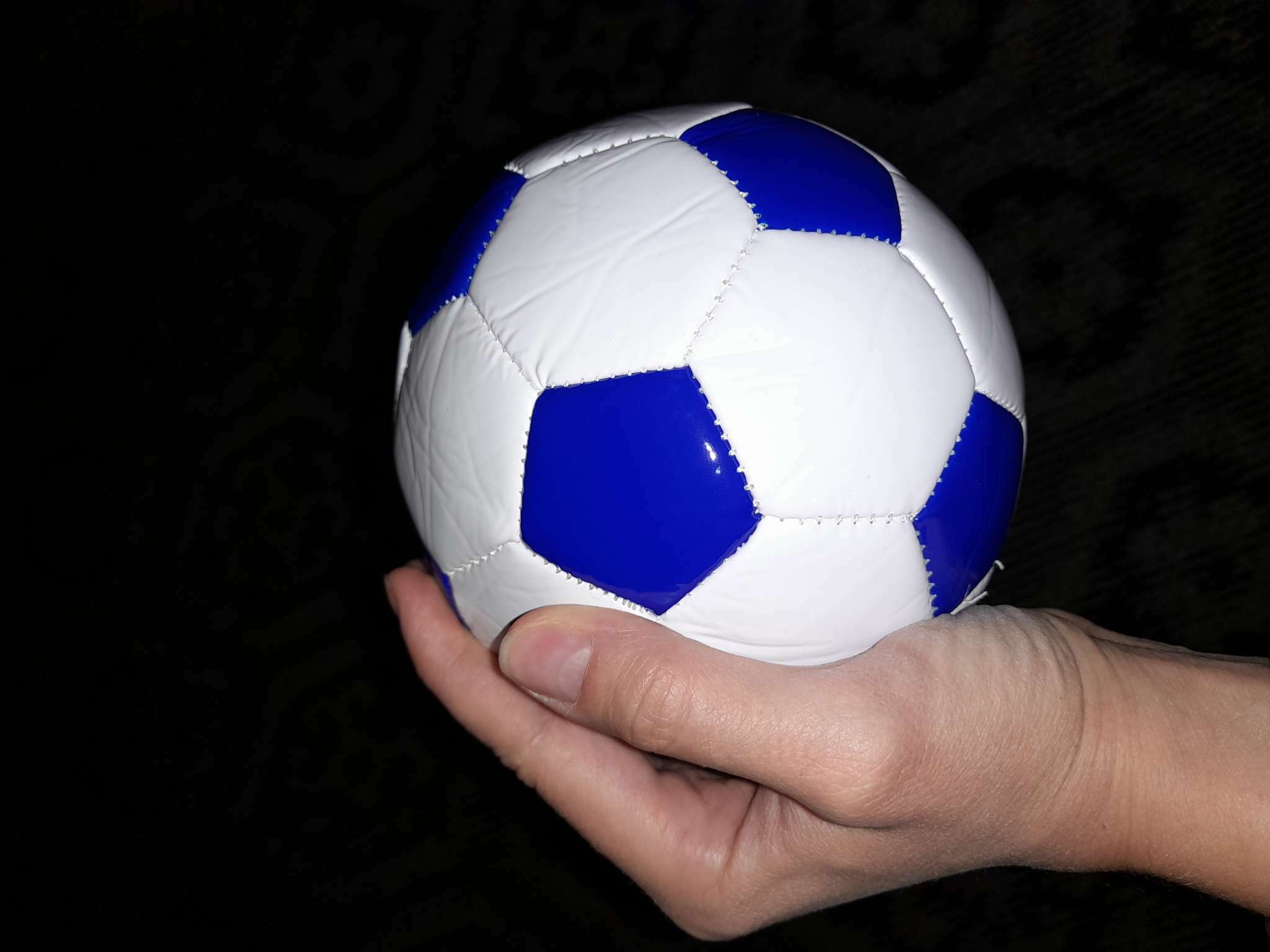 Фотография покупателя товара Мяч футбольный ONLYTOP Classic, PVC, машинная сшивка, 32 панели, р. 2 - Фото 1