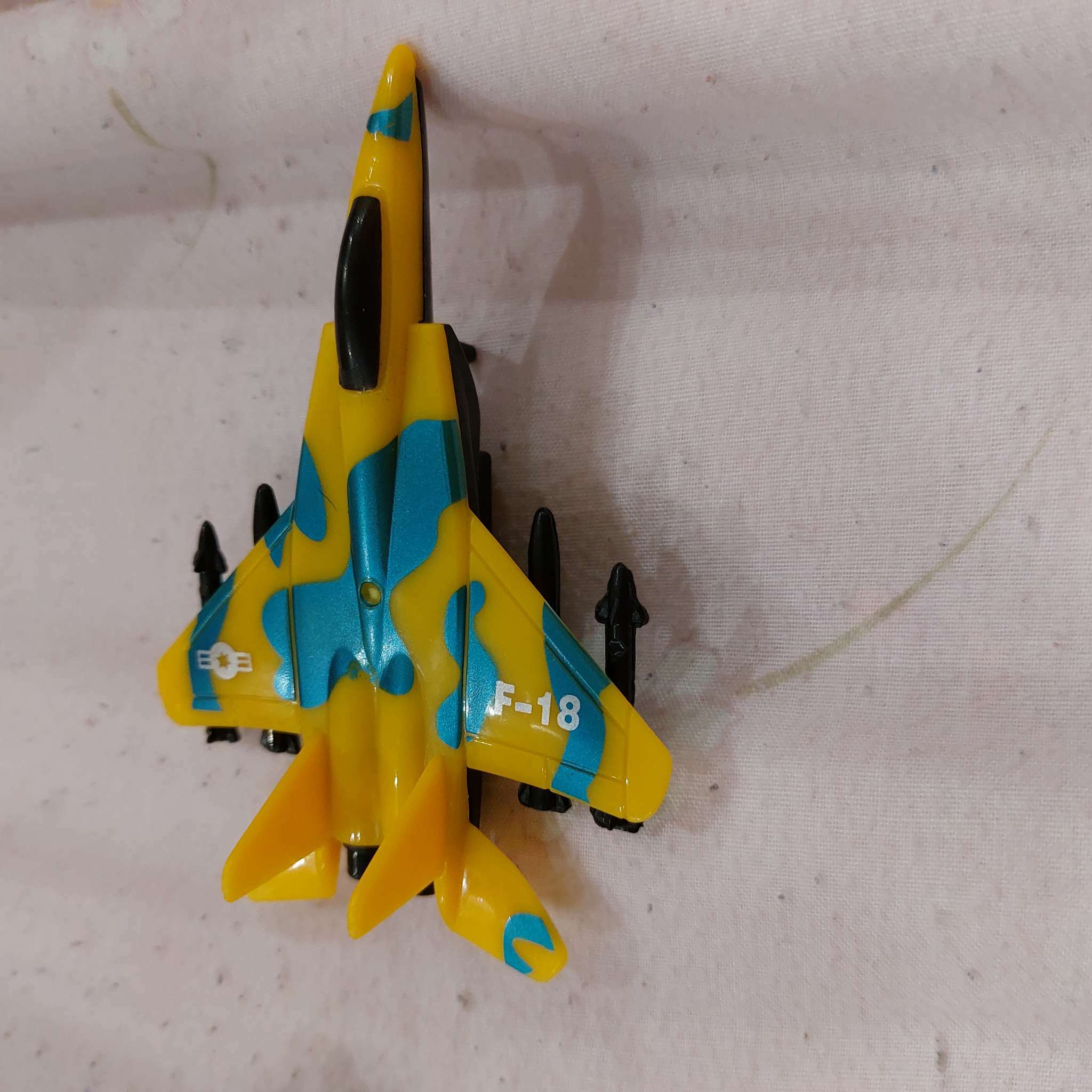 Фотография покупателя товара Самолёт инерционный «Истребитель», МИКС - Фото 2