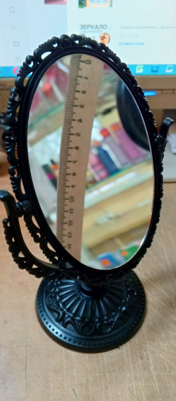 Фотография покупателя товара Зеркало декоративное, с увеличением х2, двустороннее, 16.5×25.5 см, (11×15.5 см), чёрное - Фото 5