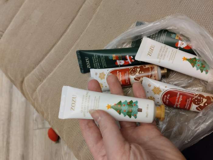 Фотография покупателя товара Крем для рук новогодний «Янтарь и сандаловое дерево», 30 мл - Фото 1