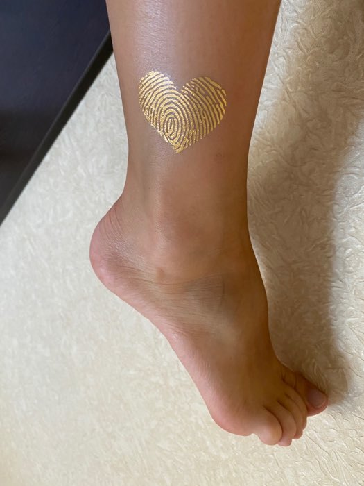 Фотография покупателя товара Татуировка на тело золото "Сердце-отпечаток" 5х6 см