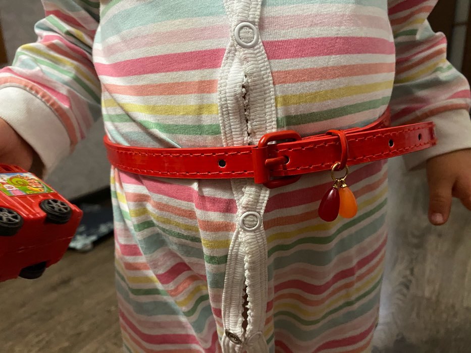 Фотография покупателя товара Ремень детский, гладкий, ширина - 1,5 см, пряжка хомут металл, цвет красный - Фото 3