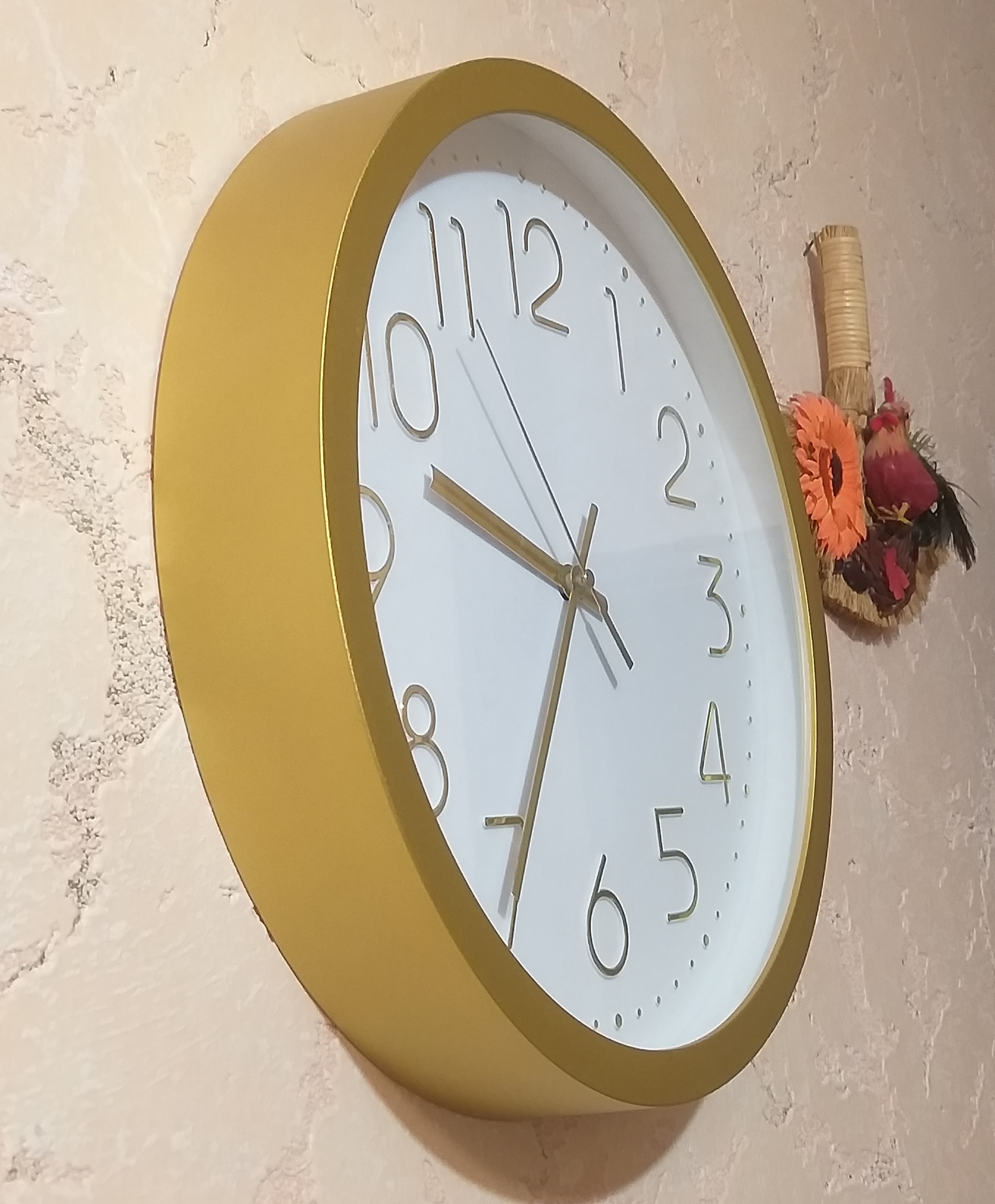 Фотография покупателя товара Часы настенные, интерьерные, d-30.5 см, бесшумные, золото