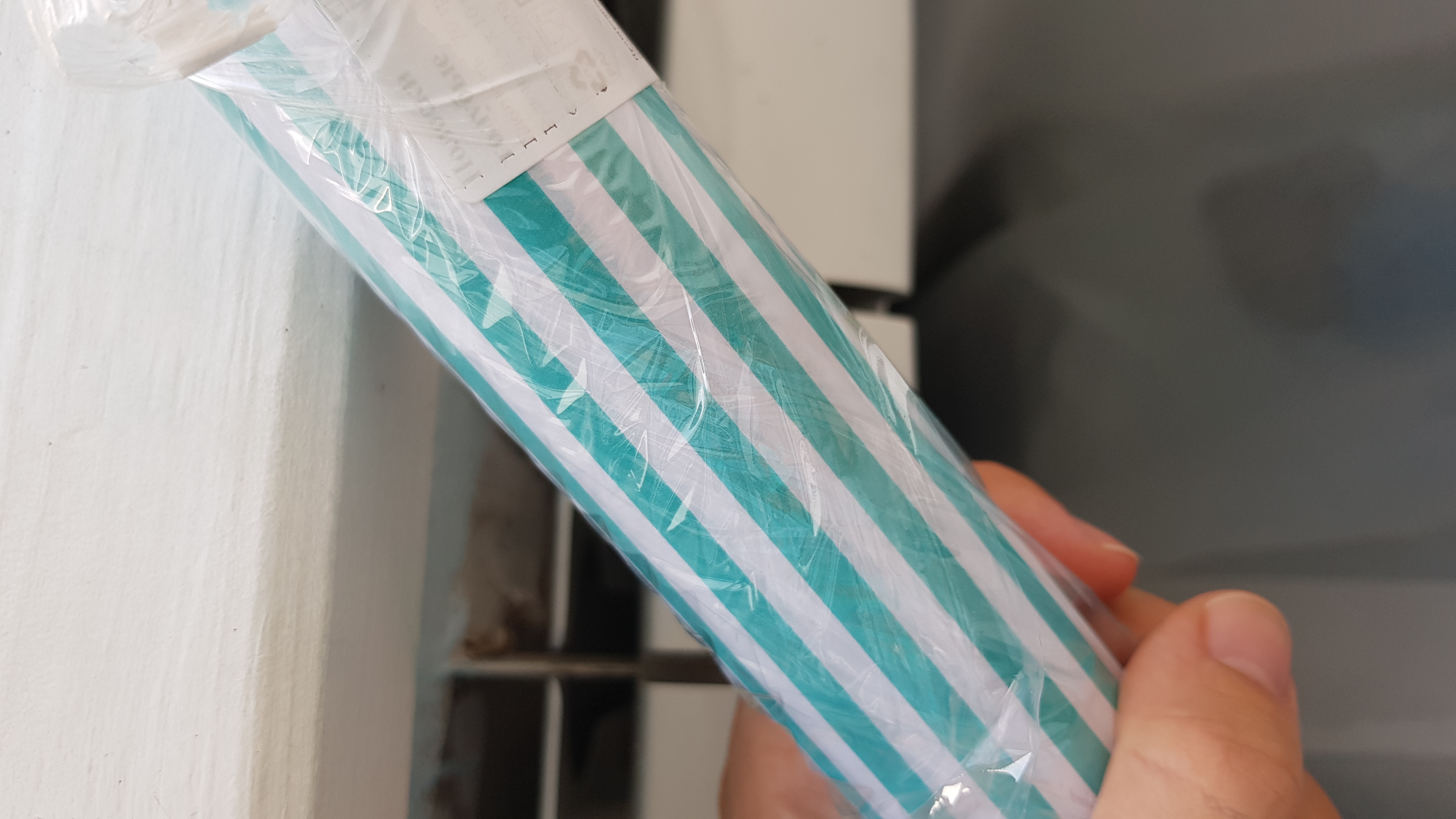 Фотография покупателя товара Бумага упаковочная крафт "Полоски голубые", 0,5 х 10 м, 70 г/м² /м2 - Фото 8