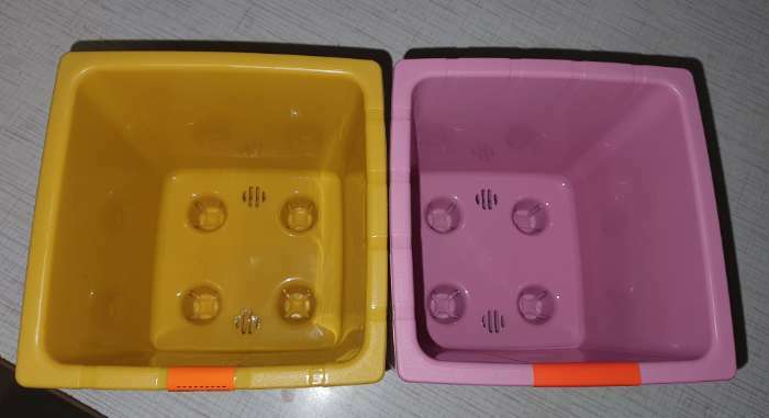 Фотография покупателя товара Кашпо «Квадро» с вкладкой, пластиковый, 1,2 л, цвет желтый - Фото 6