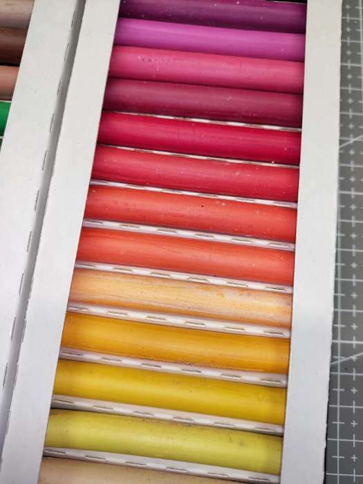Фотография покупателя товара Пастель сухая, набор 36 цветов, Hard, Спектр "Петербургская", D-8.5мм /L-65 мм, круглое сечение, художественная