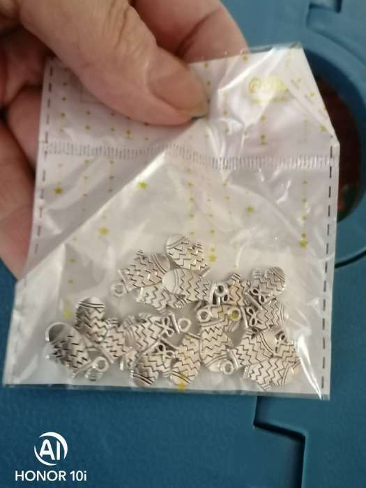 Фотография покупателя товара Декор для творчества металл «Варежки» серебро 1.7×1.6 см - Фото 1