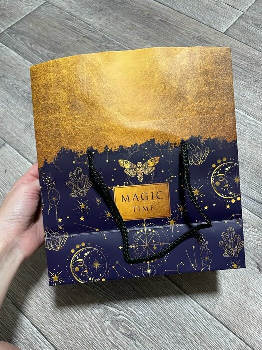 Фотография покупателя товара Пакет—коробка, подарочная упаковка, «Love», 23×18×11 см - Фото 2