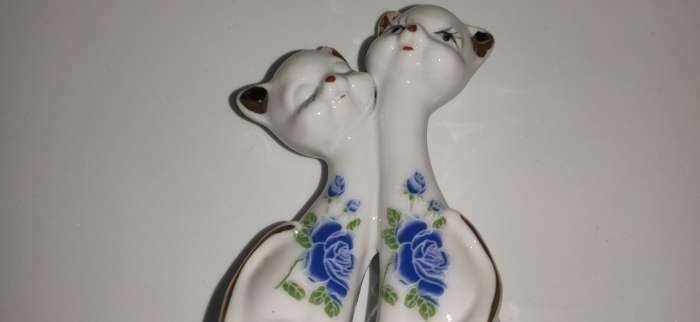 Фотография покупателя товара Сувенир керамика "Две кошки с котёнком" 13х8 см