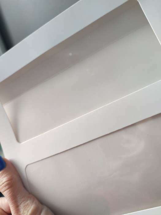 Фотография покупателя товара Коробка складная под 8 конфет + шоколад, белая, 17,7 х 17,8 х 3,8 см - Фото 16