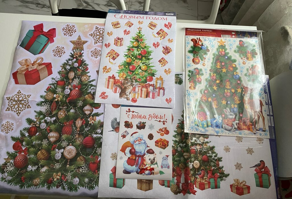Фотография покупателя товара Наклейка для окон «Новогодняя ель», многоразовая, 33 × 50 см