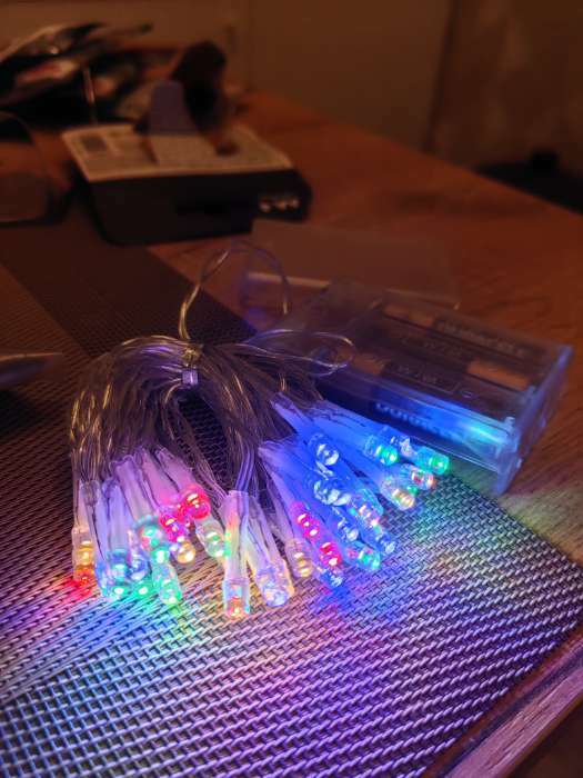 Фотография покупателя товара Гирлянда «Нить» 4 м, IP20, прозрачная нить, 40 LED, 2 режима, батарейки AAх3 (нет в комплекте), свечение мульти - Фото 4