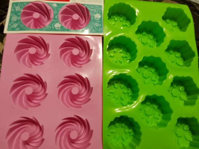 Фотография покупателя товара Форма для выпечки Доляна «Немецкий кекс. Вихрь», силикон, 28.5×17 см, 8 ячеек, розовая - Фото 4