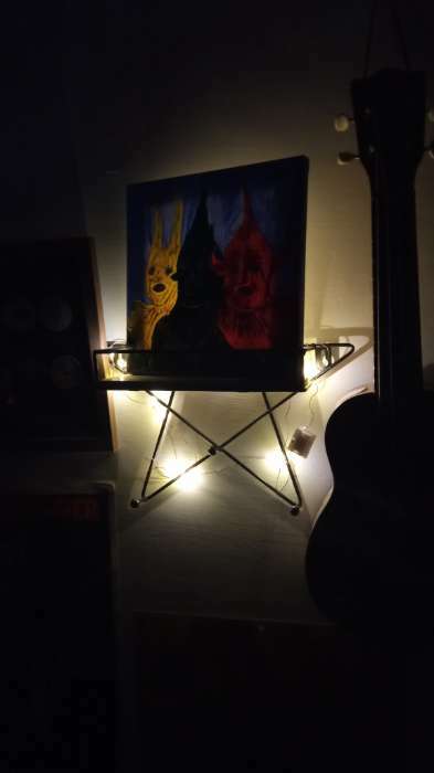 Фотография покупателя товара Вешалка настенная с полкой "Звезда", с подсветкой, 3 крючка, черная - Фото 1