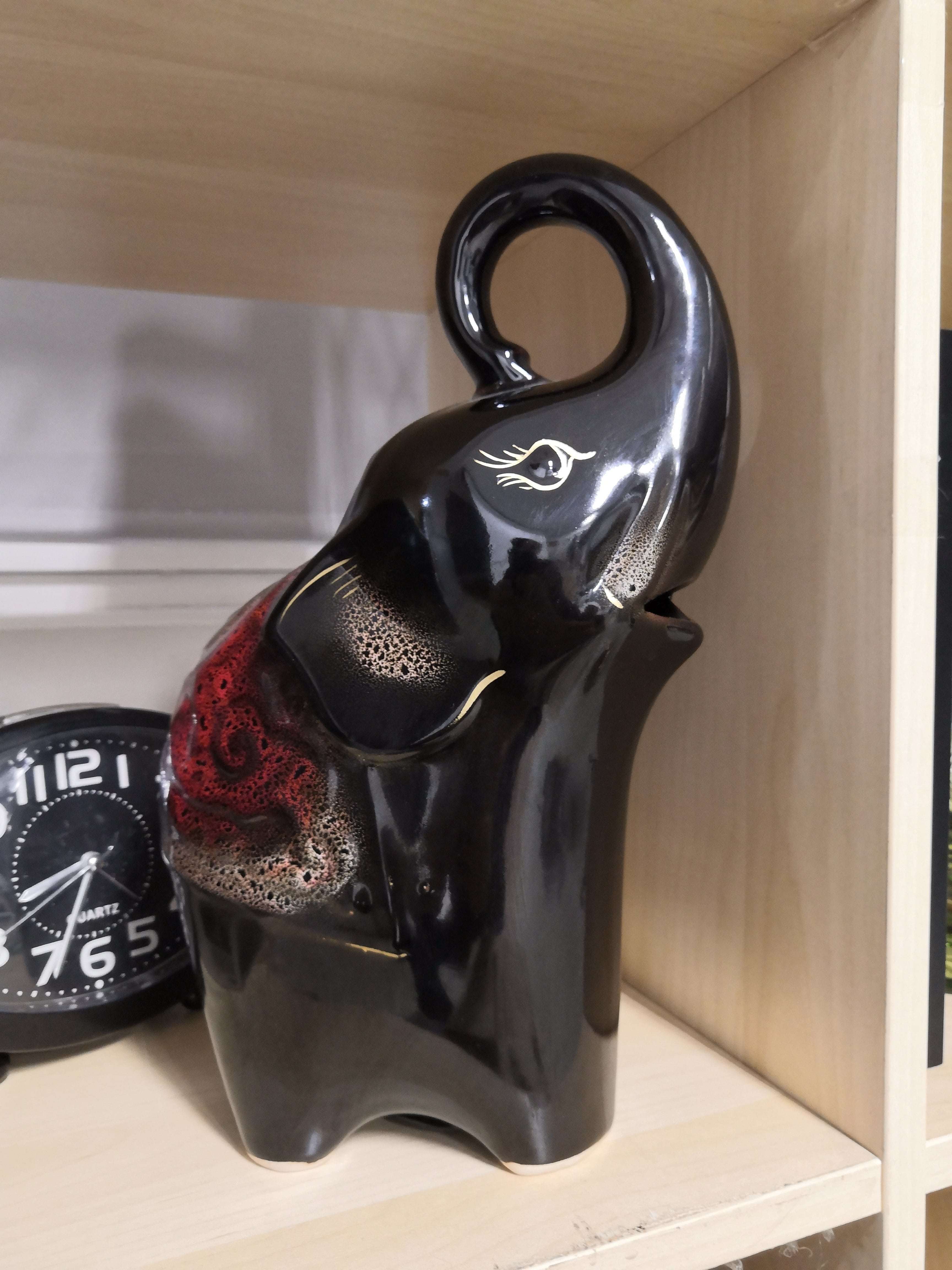 Фотография покупателя товара Копилка "Слоник", чёрная, покрытие глазурь, керамика, 30 см, микс