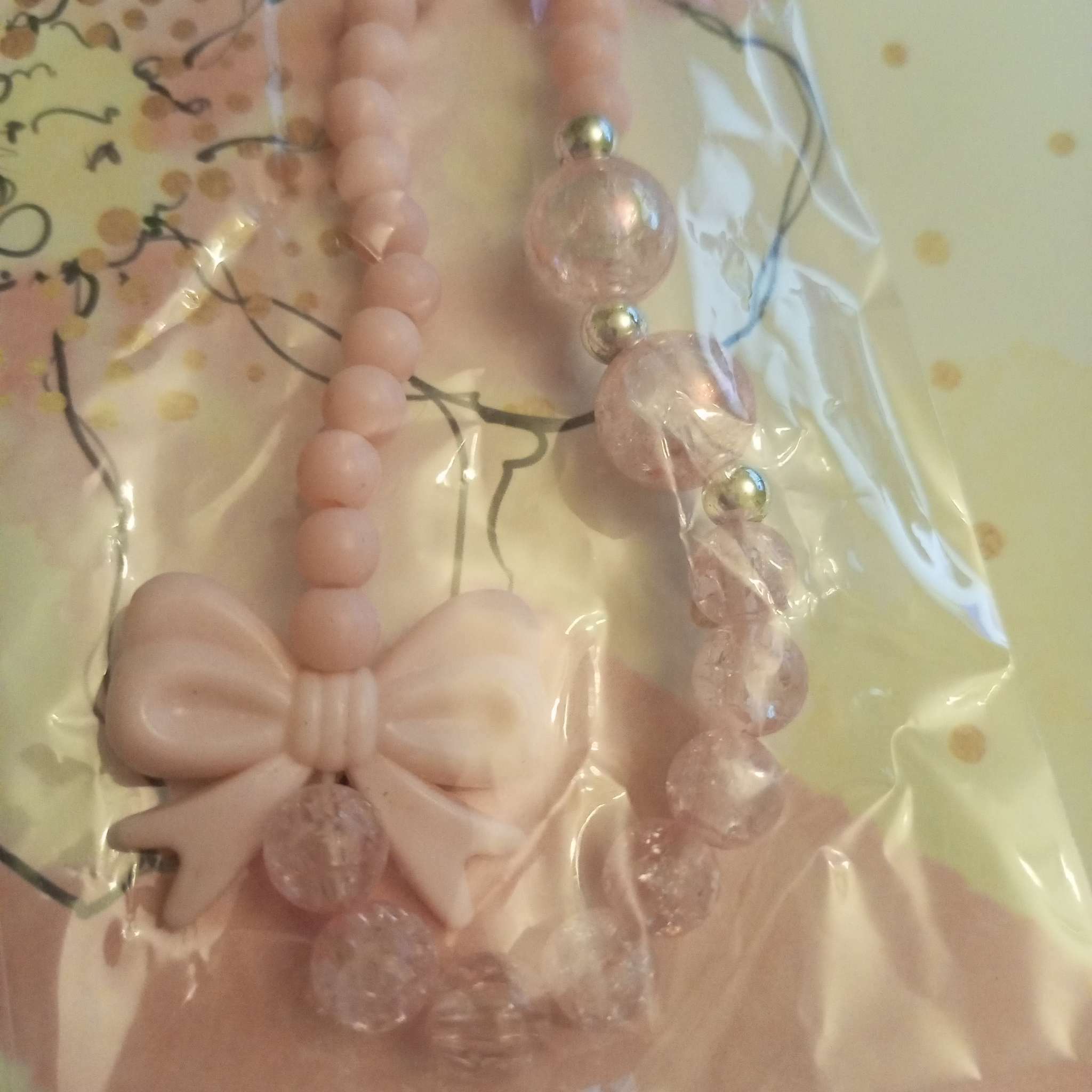 Фотография покупателя товара Набор детских украшений Выбражулька «Бантик», 2 предмета: бусы, браслет d=5 см розовый - Фото 1