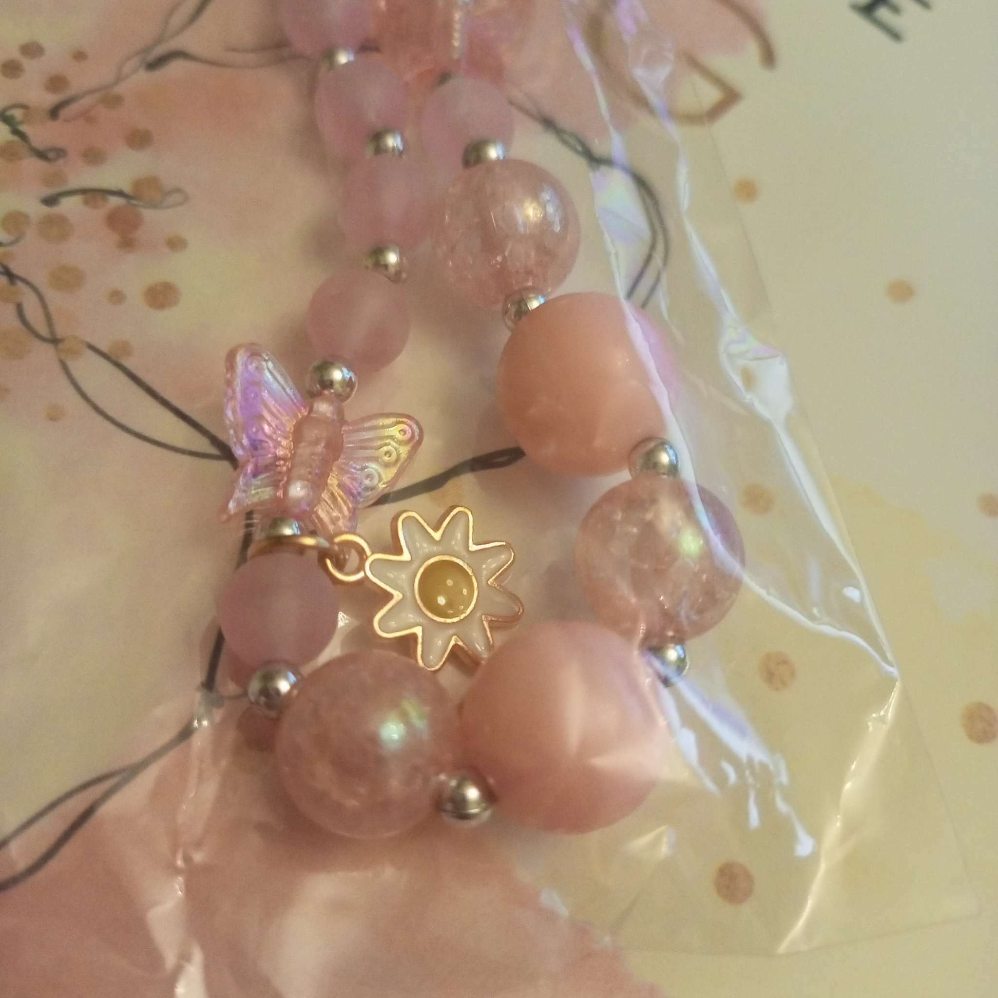 Фотография покупателя товара Бусы детские «Выбражулька. Бабочка с ромашкой», розовые - Фото 1