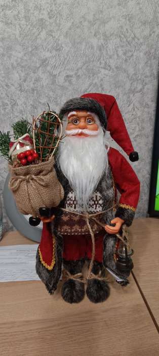 Фотография покупателя товара Дед Мороз "В красной шубке с фонариком" 45 см