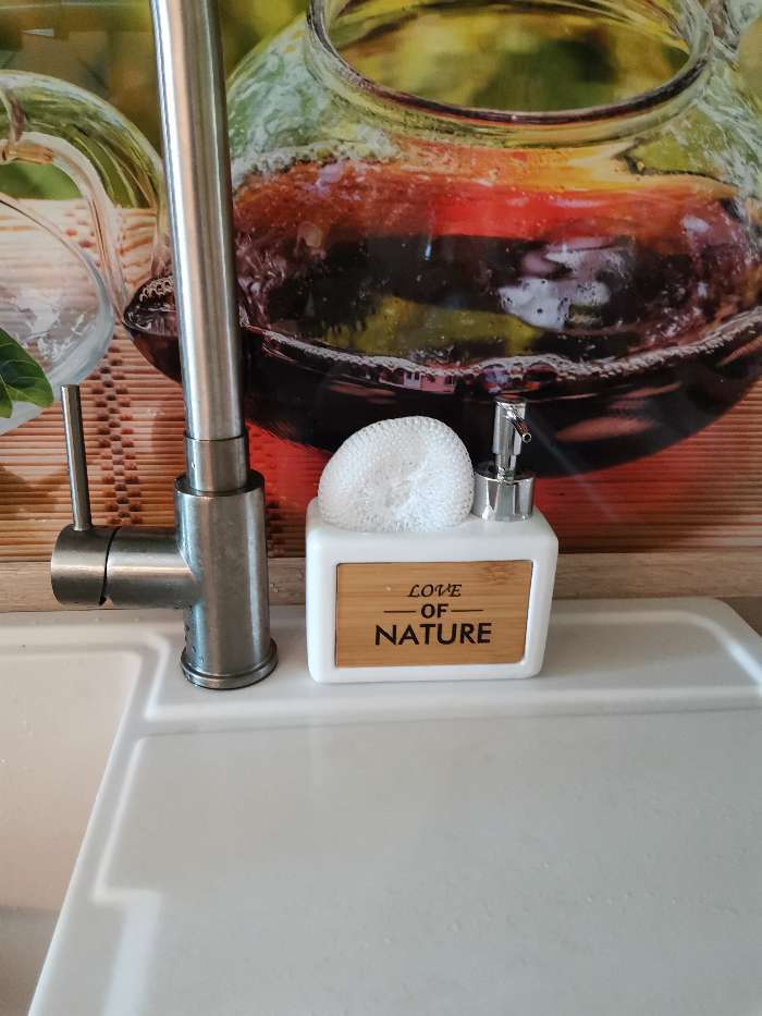 Фотография покупателя товара Дозатор для моющего средства с подставкой для губки SAVANNA «Природа», 500 мл, цвет белый - Фото 6
